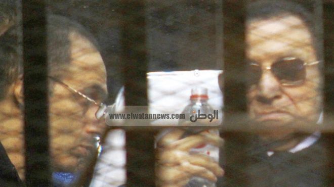 قاضٍ يطالب النائب العام بتحريك بلاغ يتهم «مبارك» بـ«الخيانة العظمى»