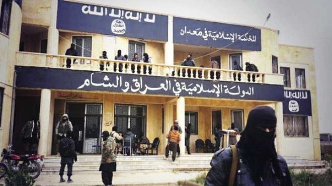 تايمز: أمريكا تبحث توسيع الحرب على داعش لتشمل معسكرات التدريب فى ليبيا