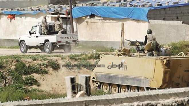الجيش يدمر مخزن «أسلحة تركية وإسرائيلية» فى سيناء