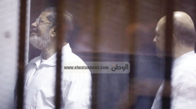 رفع  جلسة محاكمة مرسي بـ