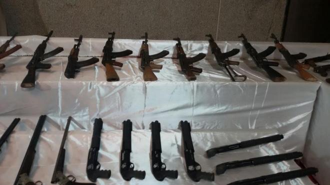 ضبط 24 قطعة سلاح و13 بندقية آلية في حملة أمنية بأسيوط