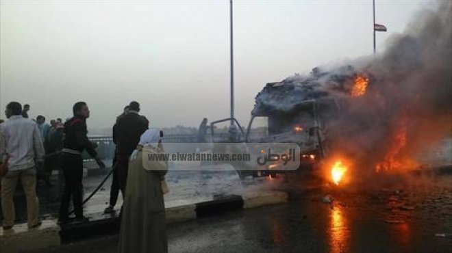 مجهولون يشعلون النار في حافلة نقل عام بالإسكندرية