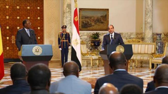 الرئيس التشادي بعد إعلان افتتاح خط جوي بين البلدين:تحيا مصر وتحيا تشاد