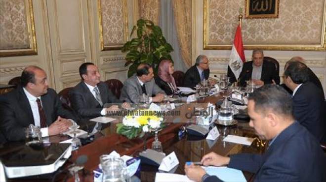 الحكومة تدشن حملة «مصر قريبة» مع «غرفة الإعلام» لجذب السائح العربى
