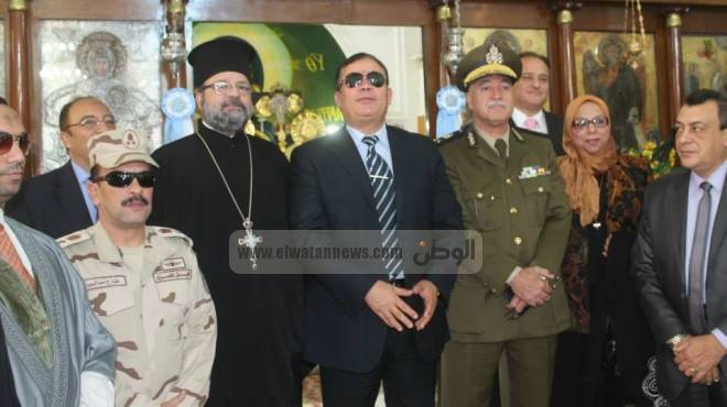 محافظ دمياط يهنئ المسيحيين بعيد الميلاد.. ويؤكد: مصر ستظل آمنة
