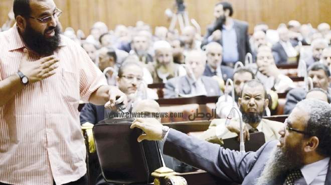 «الشورى»: مرسى رئيس منتخب عليه أن يحتج رسمياً