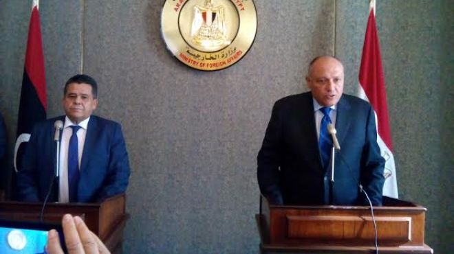 وزير الخارجية: لا «خطر كبيراً» لإعادة المصريين من ليبيا