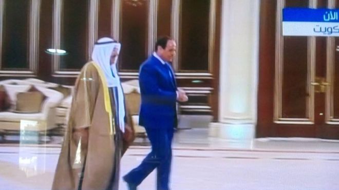 الشيخ صباح الأحمد يستقبل السيسي في أولى زياراته الرسمية للكويت