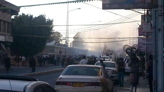 بالصور| تفاصيل انفجار كلية الشرطة باليمن