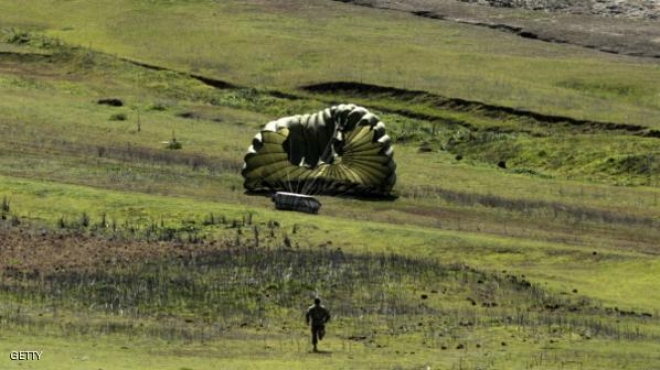 المظلات تنقذ ركاب طائرة نيوزيلندية قفز قبل تحطمها
