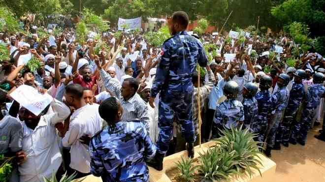  سفارة السودان: زيادة العائدين من مناطق التمرد بعد الترتيبات الأمنية بين الخرطوم وجوبا