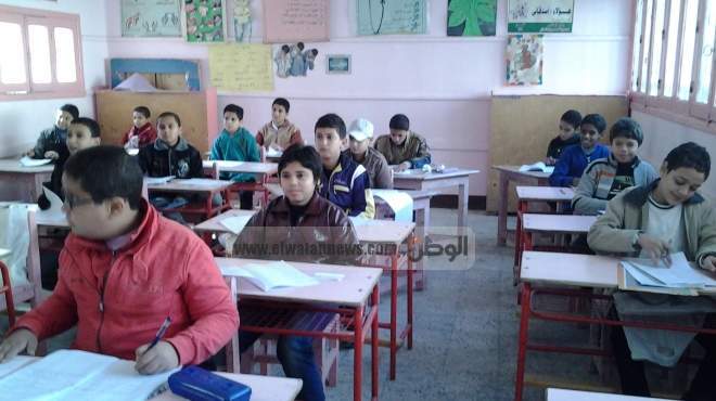 تعليم المنوفية تطالب الأهالي عدم التجمهر أمام المدارس أثناء الامتحانات