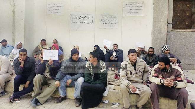 أهالي رشيد ينظمون وقفة احتجاجية أمام المستشفي لسوء الخدمات الطبية بها