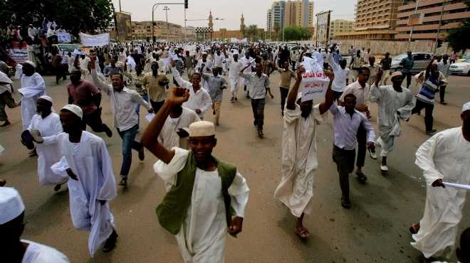 مسلمو نيجيريا من الشيعة يتظاهرون احتجاجا على الفيلم المسيء للإسلام