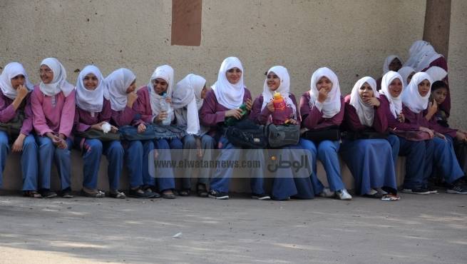 طالبة تعتدي على وكيلة مدرسة إعدادي ببورسعيد اعترضت على دخولها بالمكياج