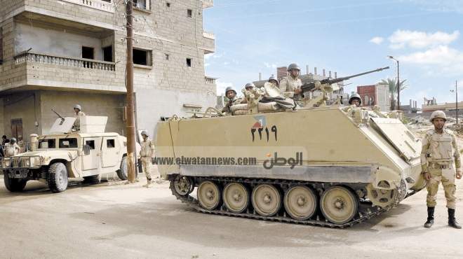 عاجل| اشتباكات عنيفة بين قوات الجيش ومسلحين في حي الصفا بالعريش