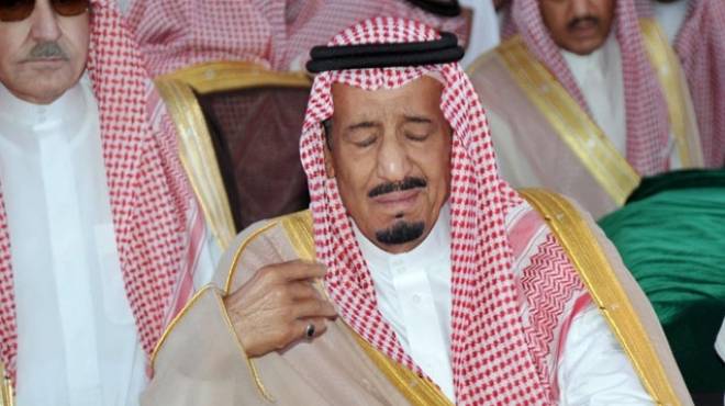 مسؤولون سعوديون: العاهل الجديد يريد تنويع الاقتصاد