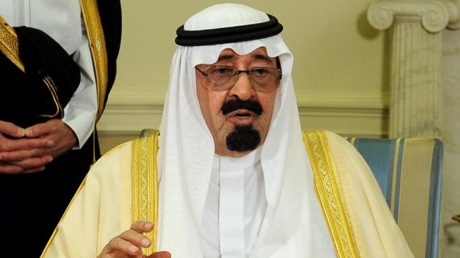 الأنبا أرساني يقدم العزاء في العاهل السعودي بالسفارة في لاهاي