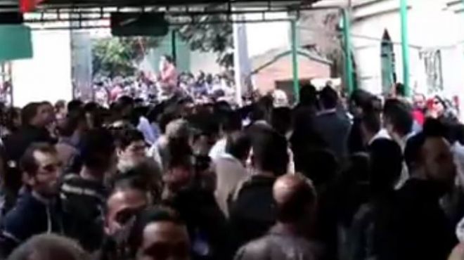 بالفيديو| الآلاف يودعون جثمان الناشطة شيماء الصباغ في الإسكندرية 