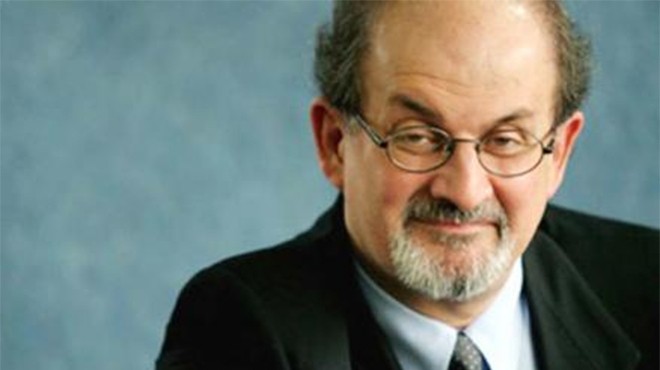 سلمان رشدي: الفيلم المسيء للرسول مكانه الطبيعي سلة القمامة