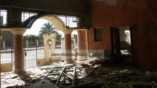 بالصور| آثار التفجيرات الإرهابية على المقرات الحكومية والمنازل بسيناء