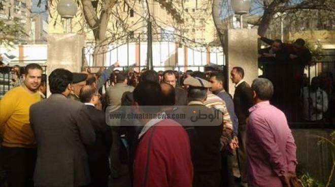 بالصور| زحام أمام مجمع محاكم طنطا لتقديم طلبات الترشح للانتخابات 