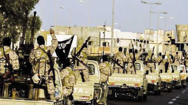 «داعش» يتآمر مع إخوان ليبيا ضد مصر.. وينظم عرضاً عسكرياً بـ«سرت»