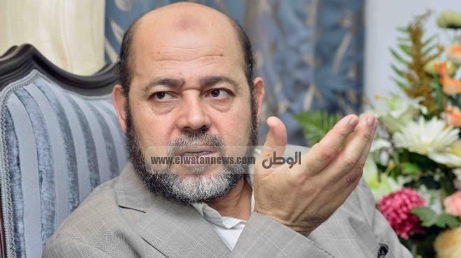 موسى أبومرزوق يطالب بتوطين الفلسطينيين الهاربين من سوريا بمصر
