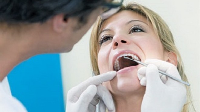 بالفيديو| شاهد عملية تقويم الأسنان ذات الـ18 شهرا في 60 ثانية