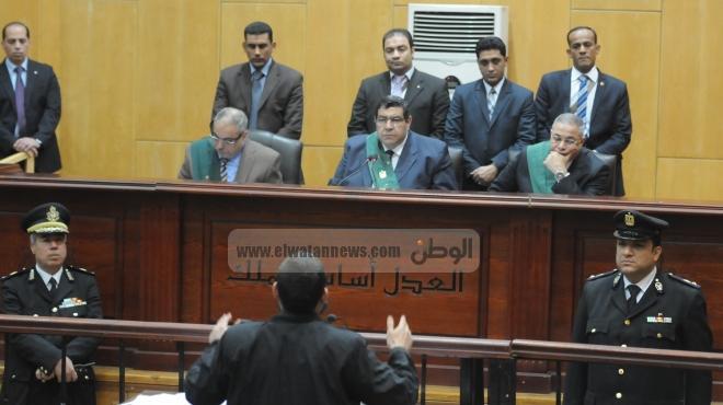 اليوم.. محاكمة نائب مرشد الإخوان و16 آخرين في قضية 
