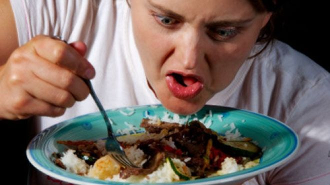 7 نصائح لتجنب مريض السمنة الإفراط في الطعام