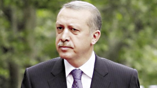 أردوغان ينفجر غضبا في وجه رئيسه السابق بسبب 