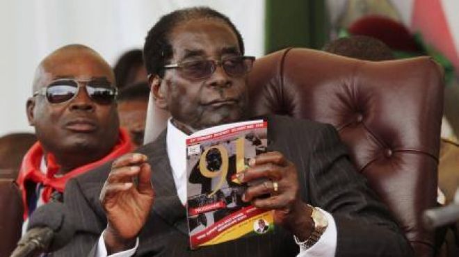 بالصور| زيمبابوي تحتفل بعيد ميلاد أكبر رئيس دولة في إفريقيا 