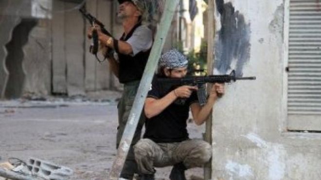 القوات الحكومية السورية تقطع خط الإمداد الرئيسي عن المعارضة في درعا