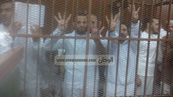 مد أجل النطق بالحكم ضد 67 إخوانيا لاقتحام ديوان محافظة سوهاج لـ7 مايو