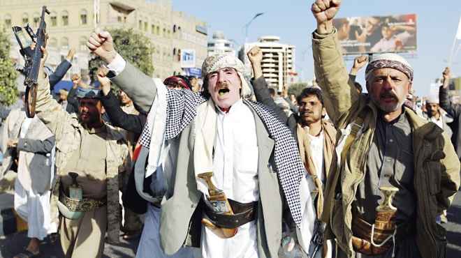 عاجل| إعلان تشكيل قيادة موحدة للمقاومة الشعبية ضد الحوثيين بعدن