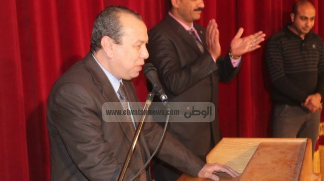 المحافظ يعلن بدء تنفيذ خطة رفع كفاءة كوبري الهويس بمدينة دمياط