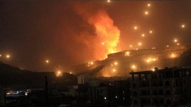 عاجل| موقع يمني: طائرات التحالف العربي تقصف مواقع للحوثيين في صنعاء