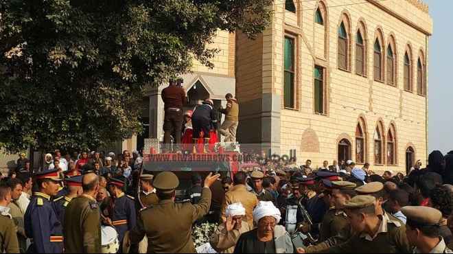 جنازة عسكرية لشهيد المنوفية في استهداف إرهابيين لمعسكر قوات الأمن برفح