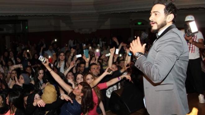 بالصور| تامر حسني يحيي حفلا في لندن