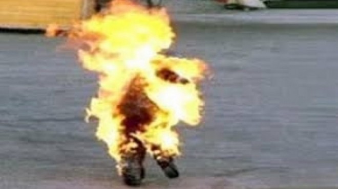 طالب لجوء مغربي يحرق نفسه في أحد شوارع ألمانيا