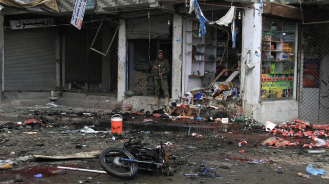 بالصور| إرهابي يفجر نفسه في بنك ويقتل 33 شخصا بأفغانستان