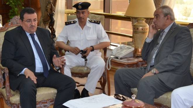أسامة هيكل يستقبل مدير أمن الجيزة لبحث الخطط الأمنية الجديدة 