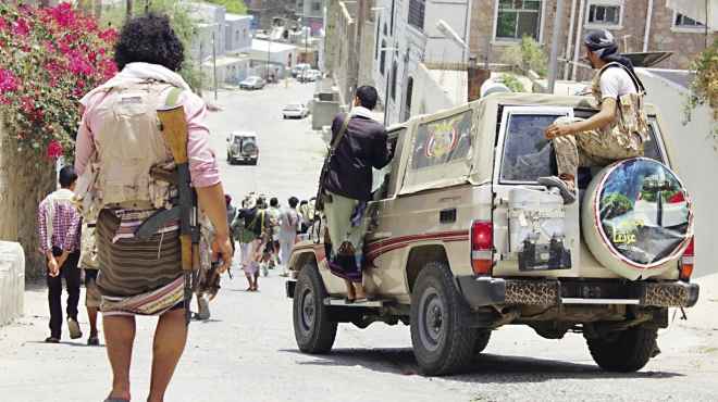 مقتل 11 مدنيا في قصف عشوائي للحوثيين على عدن
