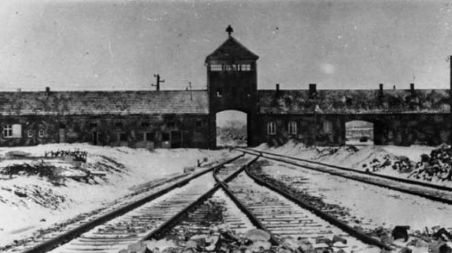 محاكمة ألماني بسبب المحرقة النازية بعد 73 عاما