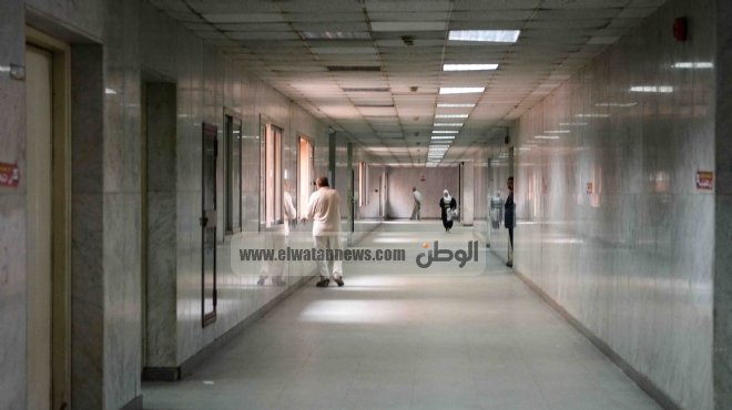 مدير الرعاية الحرجة بالشرقية يتفقد مستشفى منيا القمح المركزى