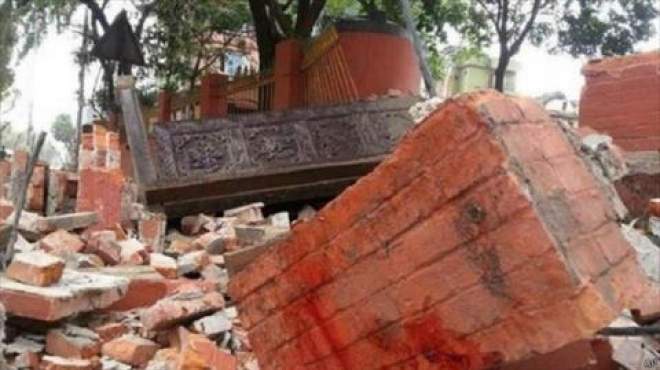 رئيس وزراء نيبال: عدد قتلى الزلزال المدمر قد يصل إلى 10 آلاف قتيل