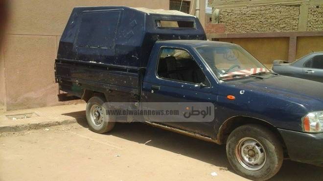 عاجل|احتجاز ضابط وأمين شرطة داخل كنيسة بمنشأة ناصر بعد قتل فتاة بالخطأ