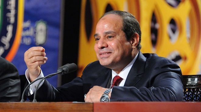 التلفزيون المصري يذيع أغاني وطنية قبيل بدء كلمة السيسي