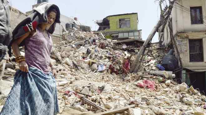 ارتفاع حصيلة ضحايا زلزال نيبال لـ 5 آلاف و57 قتيلا
